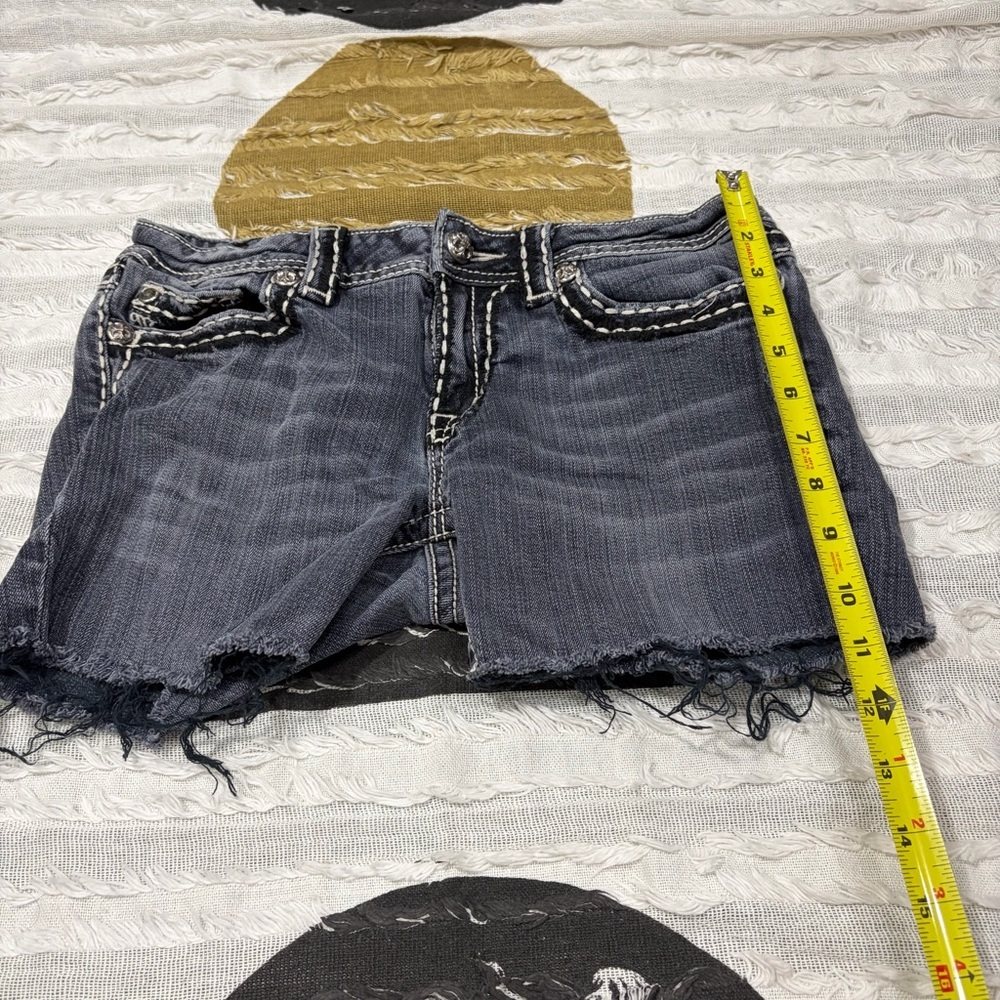 Miss Me Sz 29 Womens Gray Shorts Denim Cut Offs Beach Pool Travel Y2K Bikercore - Picture 11 of 13